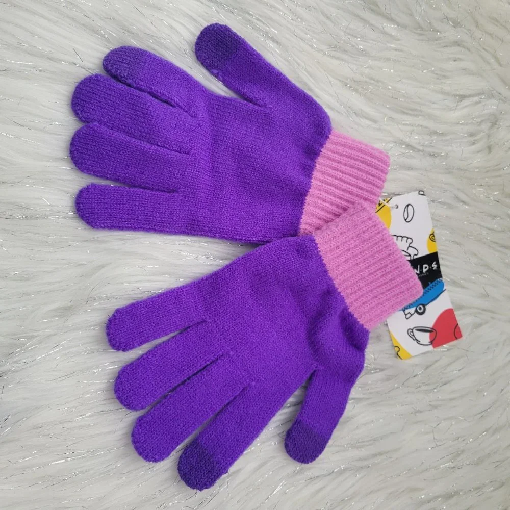 FRIENDS Winter Accessories Set